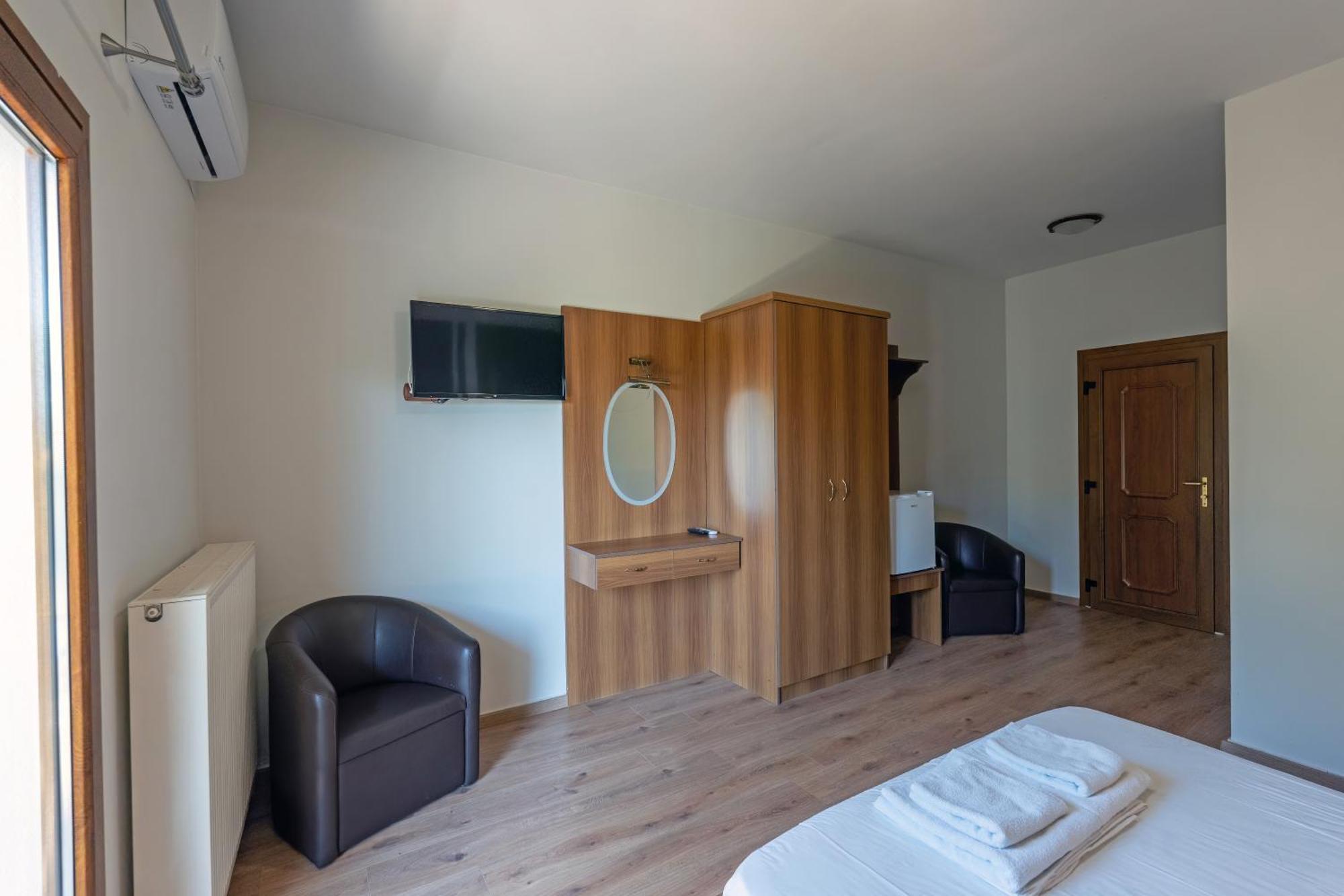 Hotel Agistro Ангистрон Экстерьер фото
